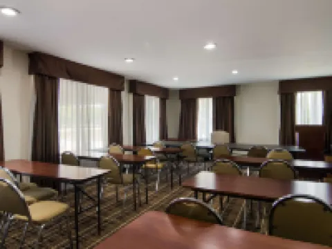 奧羅拉-內珀維爾區凱藝酒店 奧羅拉酒店