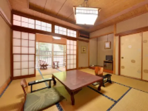 東學坊日式旅館 伊勢原市酒店