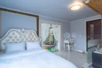 Molina Pension Hotels near Tomb of King Munmu