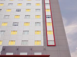 Red Fox Hotel, Hitech City, Hyderabad