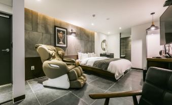 Hotel Class - Housity