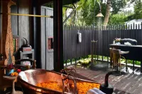 Capella Ubud, Bali Hotel dekat Gayor & Dekorasi