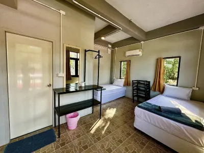 Eclipse Hostel and Bar