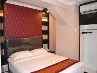 Puncak Budget Hotel - parking