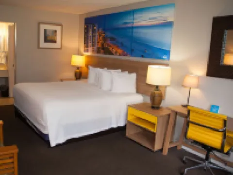 Days Inn by Wyndham Cocoa Cruiseport West at I-95/524 Hotels in Cocoa