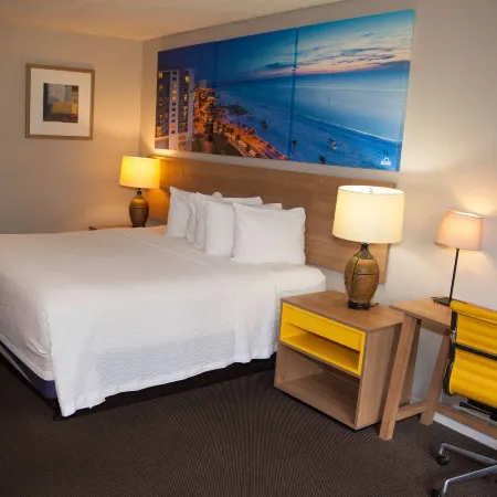 Days Inn by Wyndham Cocoa Cruiseport West at I-95/524 Hotels in Cocoa