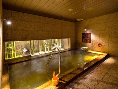 スパ・大浴場 天然温泉 四季彩の湯 スーパーホテルPremier大阪本町駅前の写真