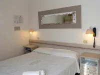Hotel d'Annunzio - Beach