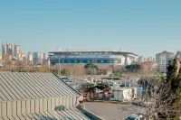 카디코이의 메트로버스와 해안 근처 중앙 플랫 카디코이 호텔