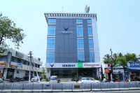 Hotel Varshan International Hotels near Masjidun Noor | مسجد نور | நூர் மசூதி |