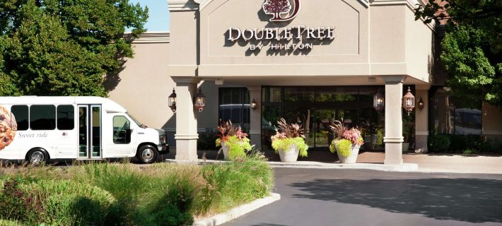 DoubleTree by Hilton Hotel Chicago - Alsip Hotels in Cook County