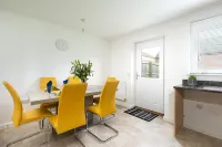 Kvm - Thorpe House