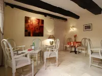 Hotel les Armoiries - breakfast