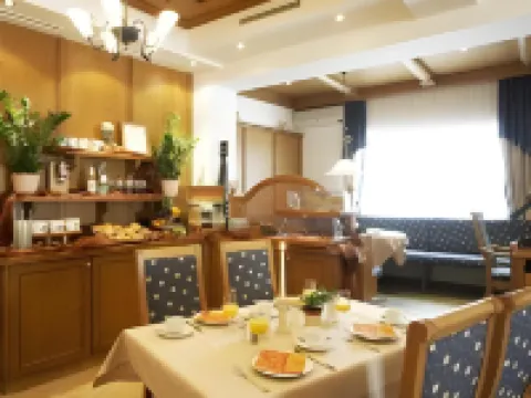 組姆貝爾拉酒店 呂德斯海姆酒店