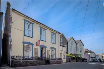 Glendower Hotels in St David's