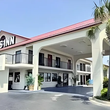 Days Inn by Wyndham Destin