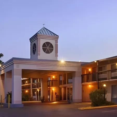 Howard Johnson by Wyndham Yuma