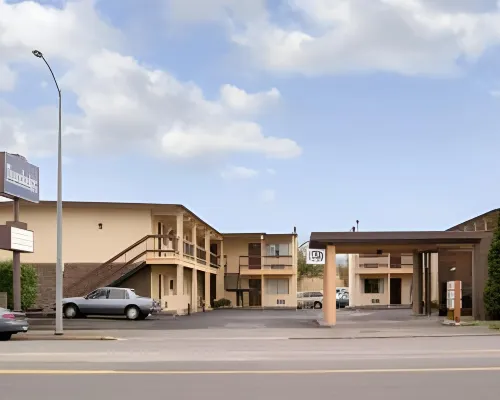 Travelers Inn by OYO Longview Kelso Hotels in Cowlitz County