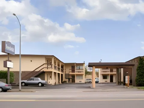 Travelers Inn by OYO Longview Kelso