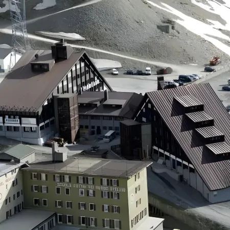 Albergo Quarto Pirovano Отели в г. Бормио