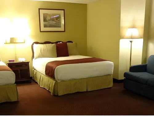 The Hotel Ottumwa Hotels in Ottumwa