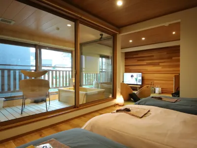 Kawaichiya Ryokan Hotels near Oborozukiyo no Yakata Hanzan Bunko