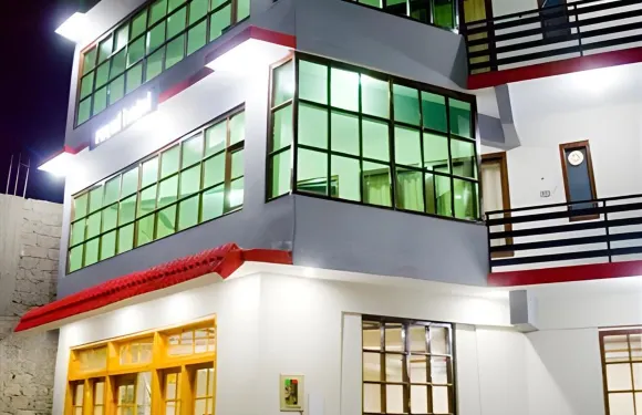 斯卡爾都皇家酒店和餐廳