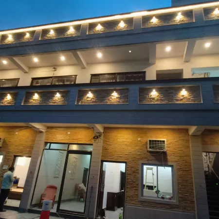 Ratna Hotel & Banquet