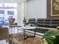 OYO Townhouse 156 Rose Hotel Apartments