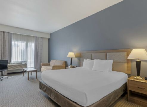 Best Western Plus Peppertree Nampa Civic Center Inn