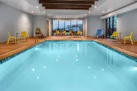 Home2 Suites by Hilton Indianapolis North at Intech Park - Pool