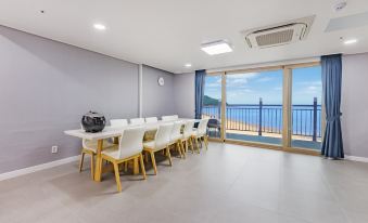 Buan Happy Tree Family Hotel Gosapo Pension Building