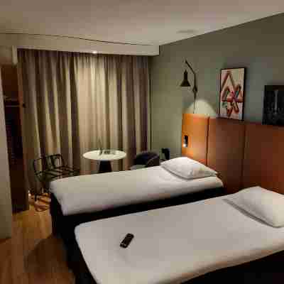 ibis Bayeux Port En Bessin Rooms