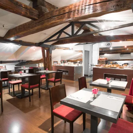Petit Palace Arana Bilbao