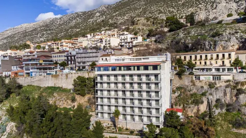 V Hotel Delphi in Delphi
