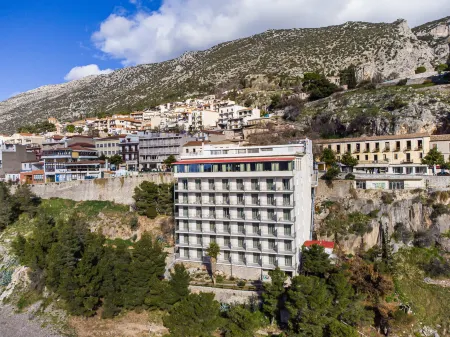 V Hotel Delphi