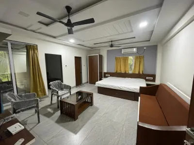 Sea View Beach Resort Các khách sạn gần Nagaon Beach