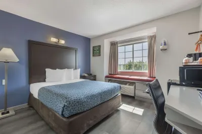 Econo Lodge Inn & Suites Hotels in Greenville County