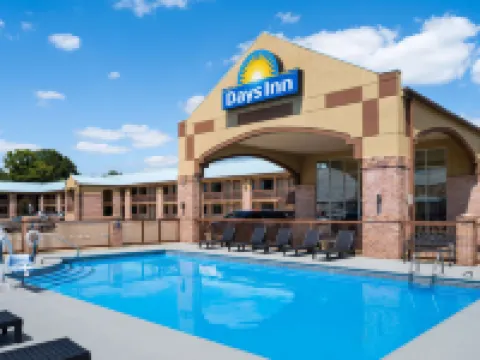 Days Inn by Wyndham Conway Hotels in Conway