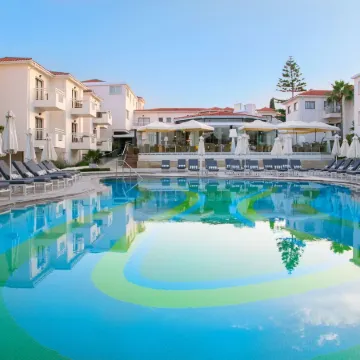 King Jason Paphos - Designed for Adults by Louis Hotels
