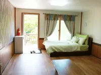 Geochang Byeongmajung Pension Hotels in Geochang