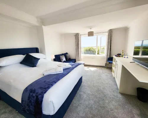 Sea View - 1 Bed Suite - Ocean Breeze - Port Eynon Hotels in Port Eynon