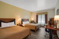 Quality Inn & Suites Chambersburg - parking