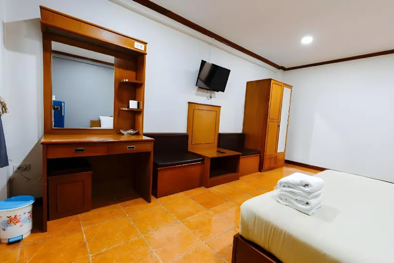 Tonkhoon Hotel