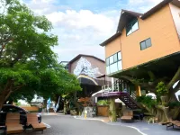 Peak Tree House Hotels near هنجتشين