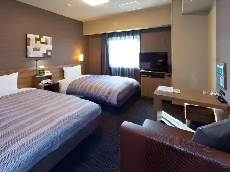 โรงแรมอุเอดะ เอคิมาเอะ รอยัล