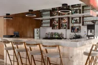 Ramada by Wyndham Gorakhpur Gorakhnath Mandir Road - bar