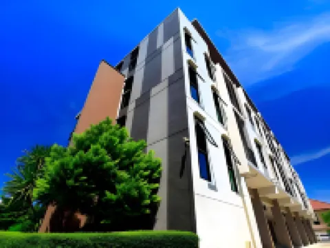 The Plubpla Serviced Apartment