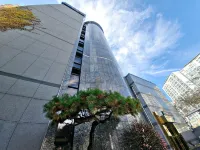 Rendezvous Hotel