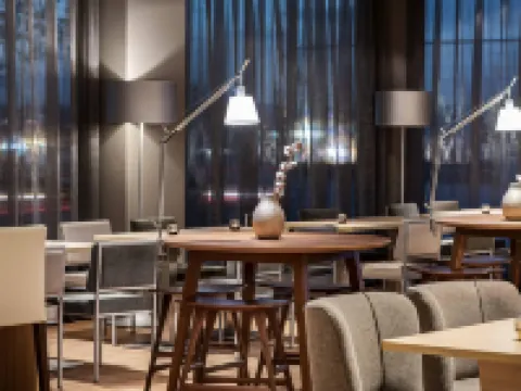 AC ホテル サン セバスチアン デ ロス レイエス バイ マリオット サン・セバスティアン・デ・ロス・レイエスのホテル